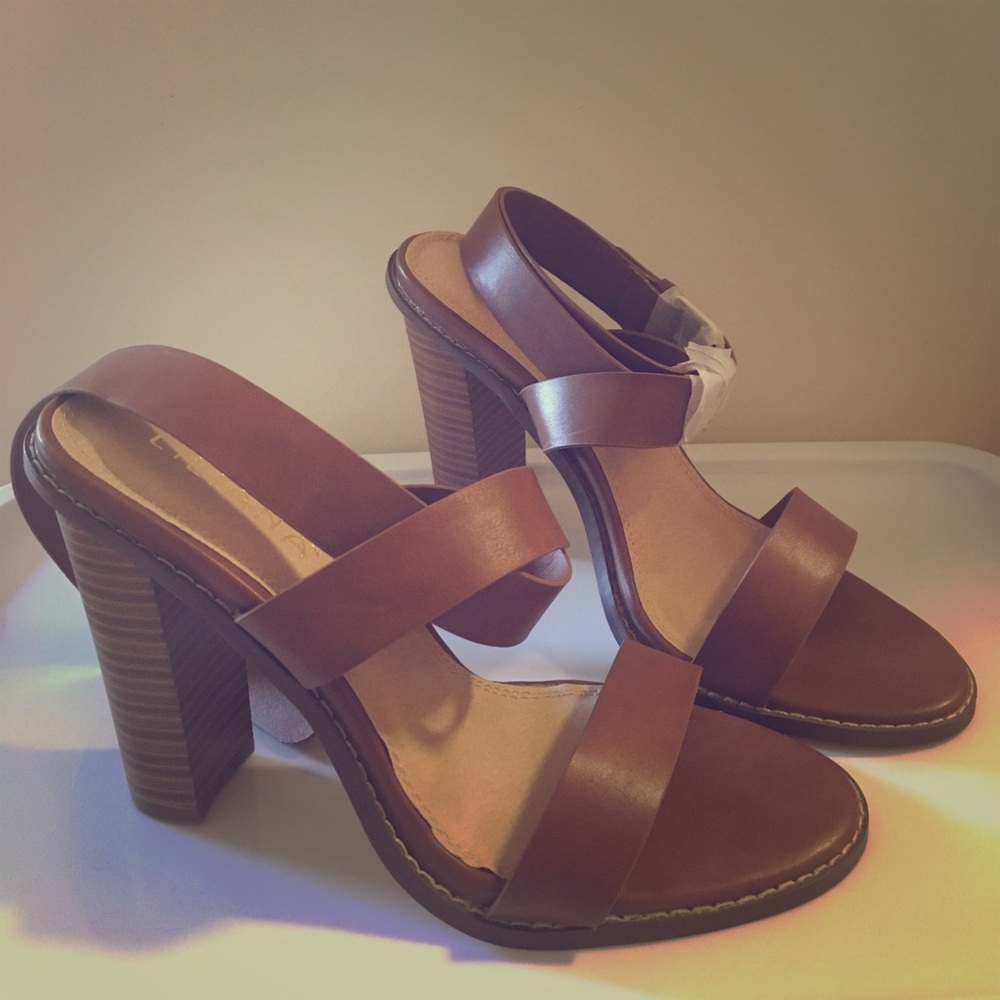 Brand new chunky, strap up sandal heels